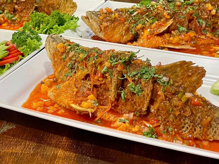 Món ăn tại nhà hàng - Hình 1