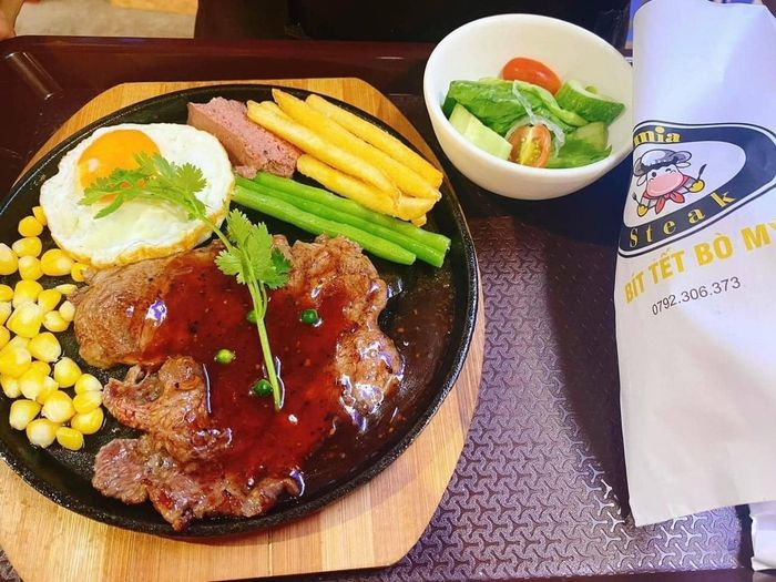 Hình ảnh 2 của M.I.A Lẩu - Nướng - Bò Bít Tết