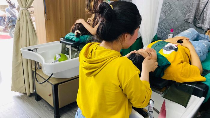 Hình ảnh 1 của Diệu Nguyễn Beauty Academy
