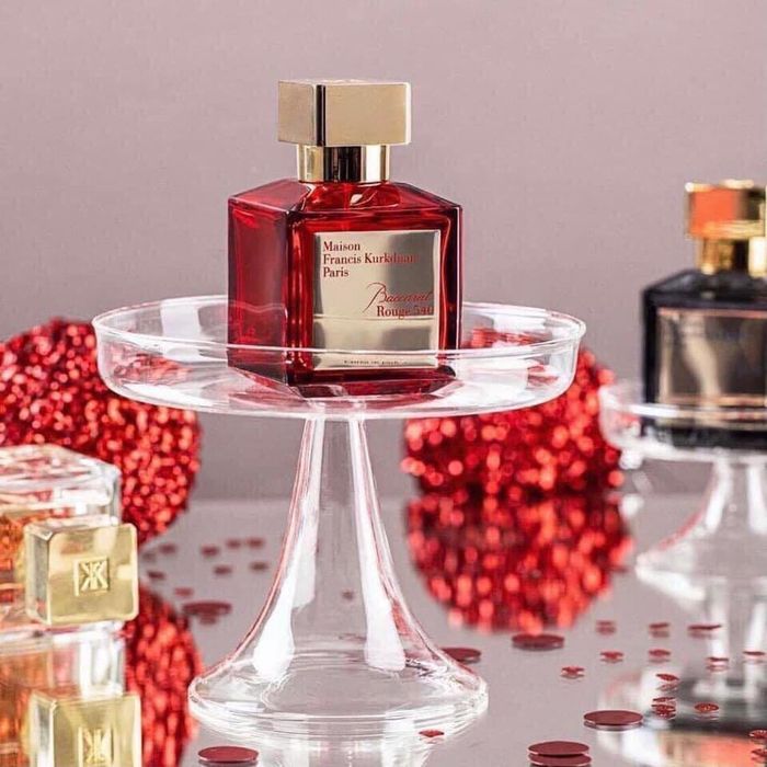 Hình ảnh của Hằng Perfume 3