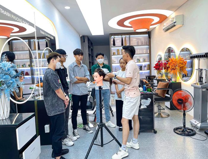 Học Viện Tóc Thanh Phương Đông - Hình ảnh 2
