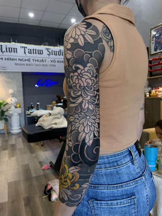 Triệu Nguyễn Tattoo hình 1