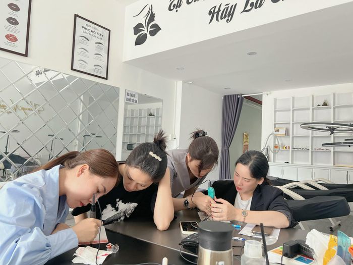 Hình ảnh Học viện làm đẹp Hương Nguyễn 1