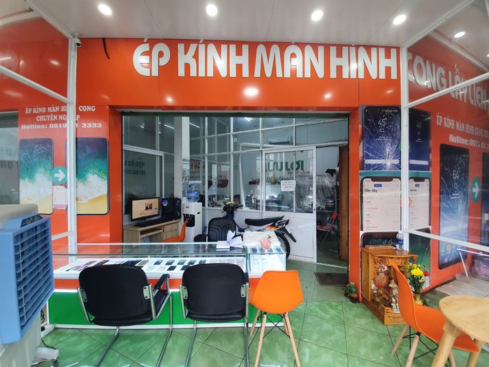 Hình ảnh Hữu Lợi Ép Kính 2