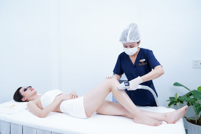 Hình ảnh dịch vụ triệt lông tại Viện thẩm mỹ DIVA được phái đẹp Cờ Đỏ yêu thích 2