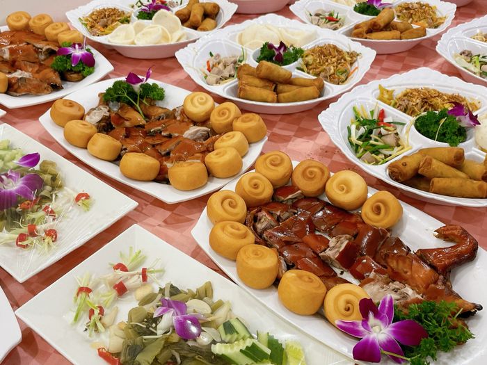 Món ăn tại nhà hàng hình ảnh 1