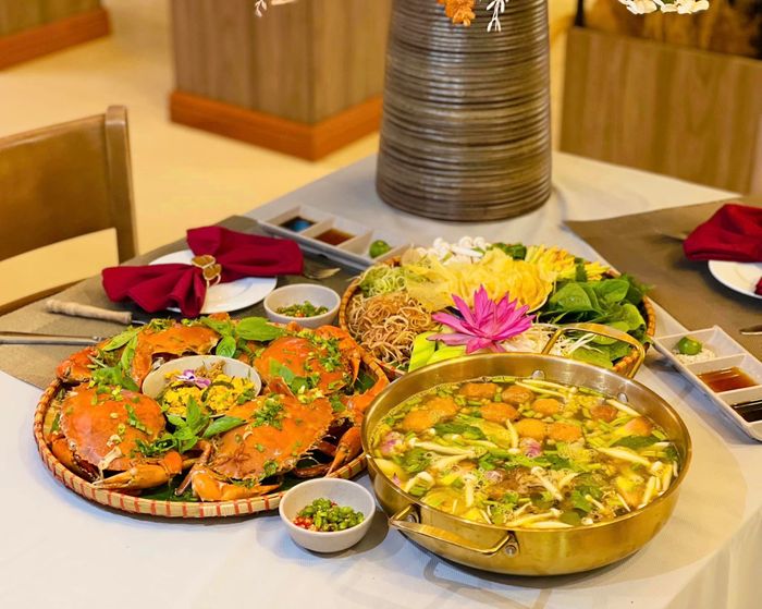Món ăn tại nhà hàng hình ảnh 1