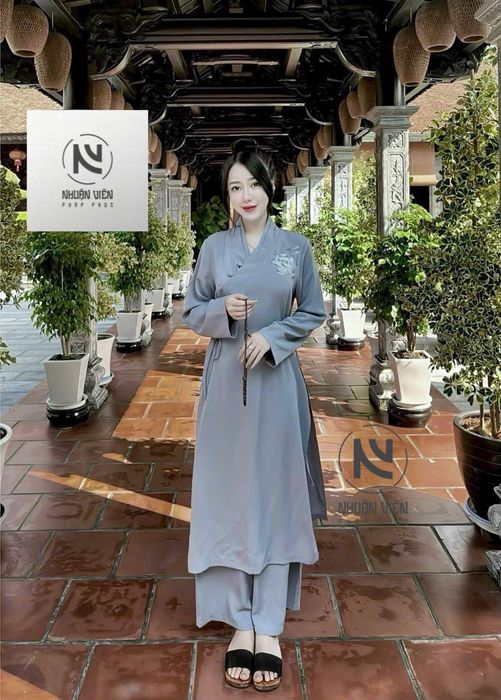 Pháp Phục Nhuận Viên hình 3