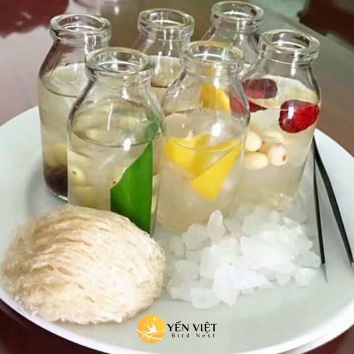 Yến Việt hình ảnh 2