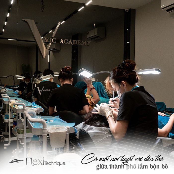 Cận cảnh từng sợi mày tinh xảo tại The 9 Beauty Academy ảnh 2