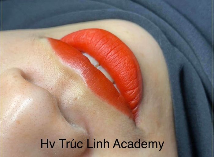 Ảnh 1 tại Học Viện Làm Đẹp Trúc Linh
