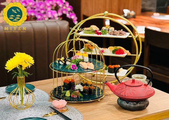 Món ăn hấp dẫn tại nhà hàng ảnh 1