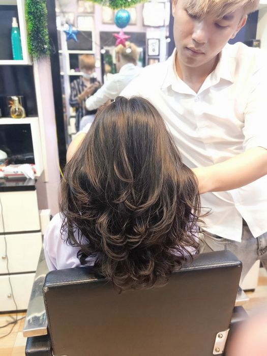 Ảnh 2 của Hair Salon Bến Thượng Hải