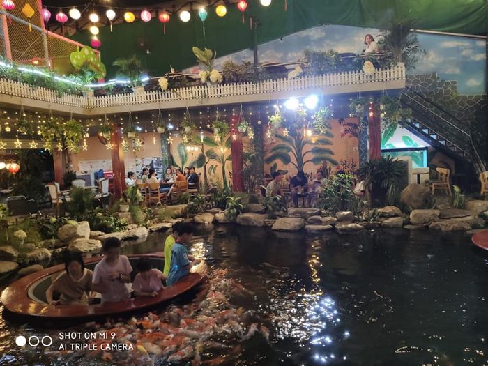 Hình ảnh 1 của The Koi Coffee