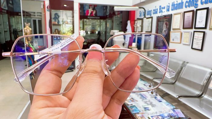 Hình ảnh 2 của Kính Mắt Thúy Cường