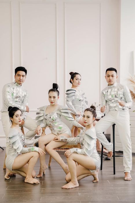 Ảnh 2 của Trang phục biểu diễn Đàm Linh