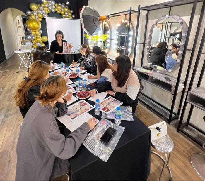 Ảnh của Mai Phan Makeup 2