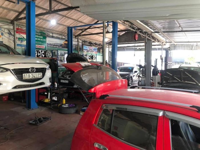 Hình ảnh 2 của Garage ô tô Hiếu Nguyễn