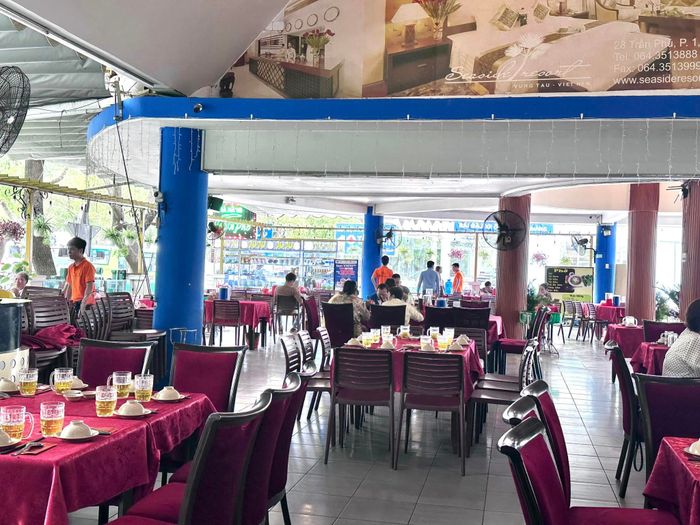 Không gian rộng rãi và thoáng đãng - Ảnh 3