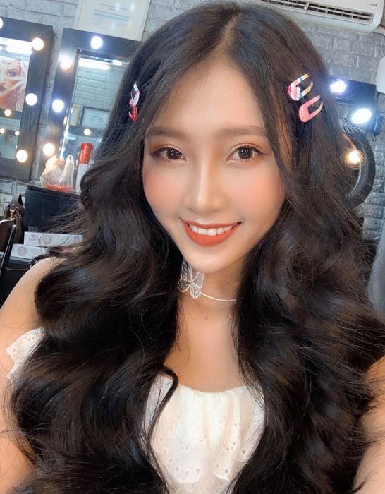 Hình ảnh 2 của Makeup Hương Chanel