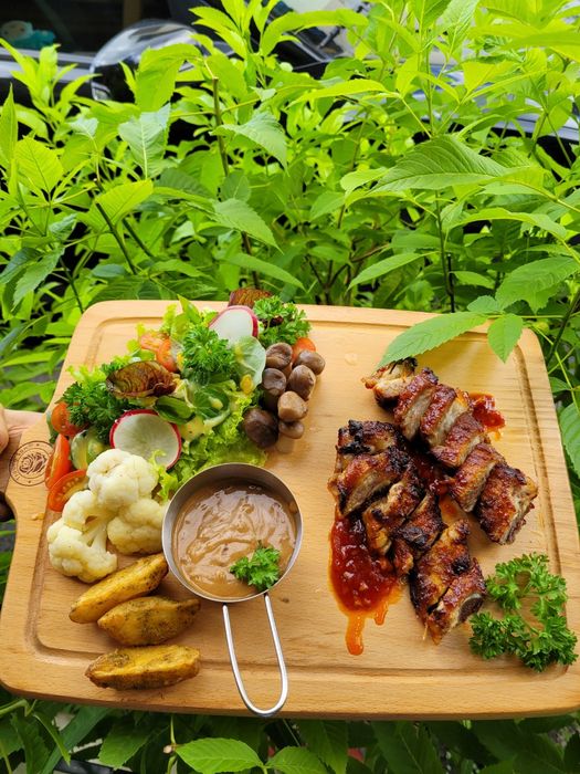Hình ảnh món ăn tại nhà hàng - Ảnh 1