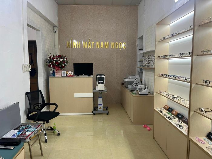 Hình ảnh của Kính Mắt Nam Ngọc 1