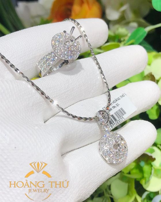 Hình ảnh Hoàng Thứ Jewelry 3