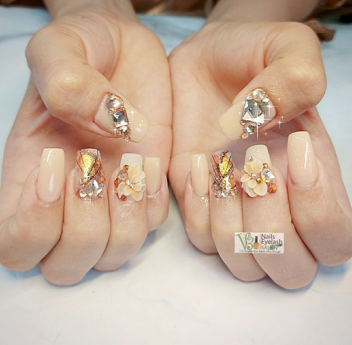V3 Nails hình ảnh 2