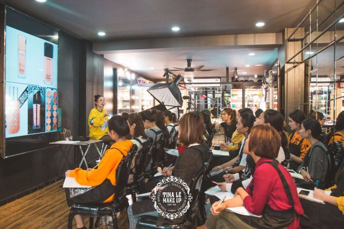 Hình ảnh 1 tại Tina Lê Makeup Academy