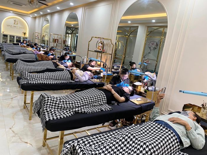 Hình ảnh 1 của Linh Thúy Diễm Beauty & Academy