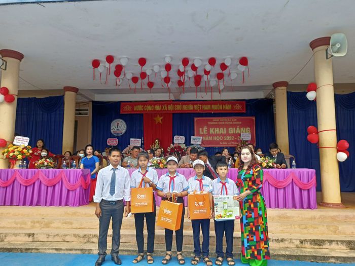 Hình ảnh 2 của Trường THCS Hùng Vương