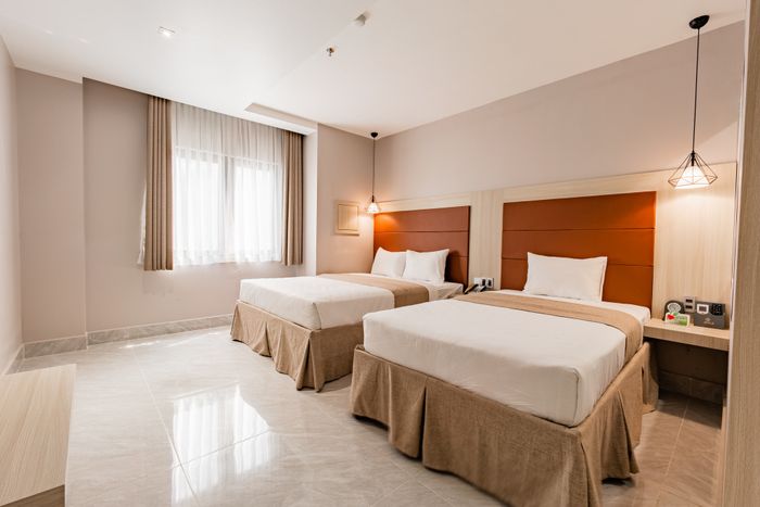 Hình ảnh khách sạn Holiday 2 1