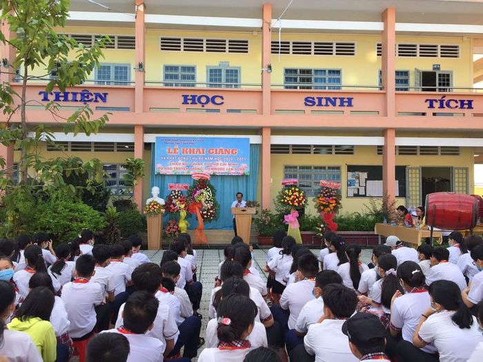 Hình ảnh Trường Trung học cơ sở Hòa Phú 2