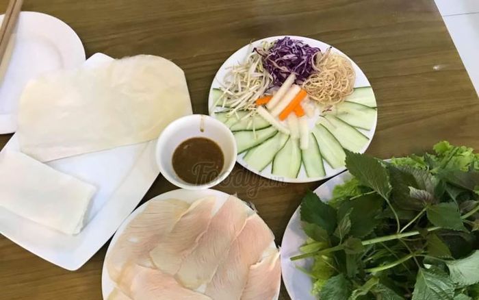 Bánh Tráng Thịt Heo Hoàng Tín hình 2