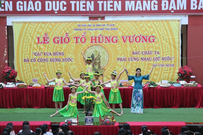Ảnh của Trường Ngô Thời Nhiệm