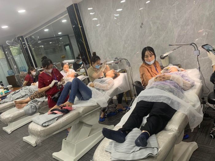 Vivian Beauty Academy hình ảnh 1