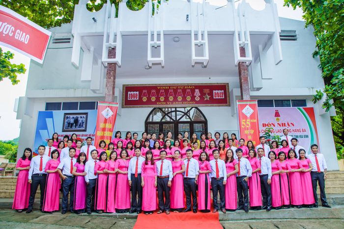Trường THPT Dân Tộc Nội Trú Hòa Bình hình 1