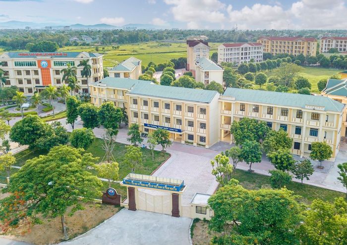 Trường Tiểu học và Trung học cơ sở Thực hành sư phạm Nghệ An - Hình ảnh 1