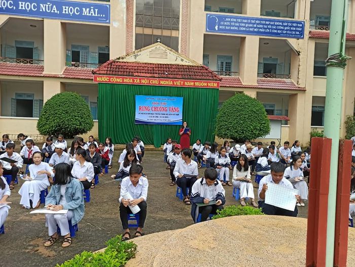Hình ảnh 2 của Trường THPT Ngô Mây