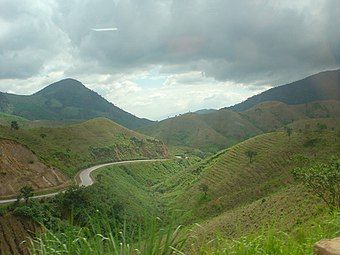 Một khung cảnh của đèo Thiên Nga