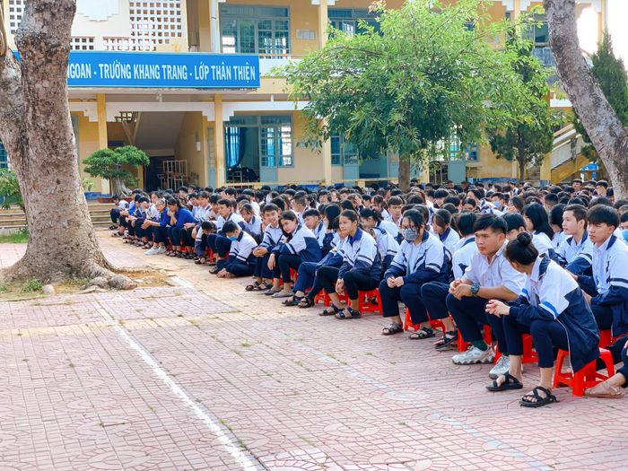 Hình ảnh 1 của Trường THPT Lê Lợi