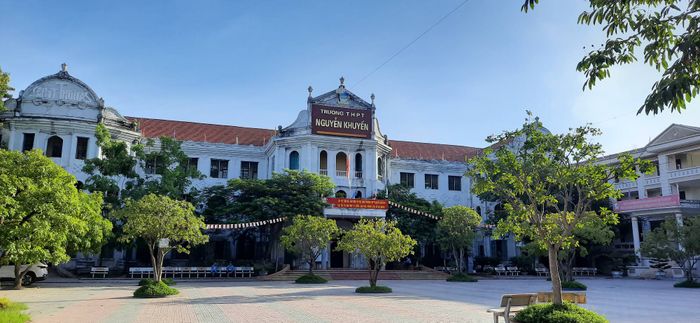 Hình ảnh trường THPT Nguyễn Khuyến lần 2