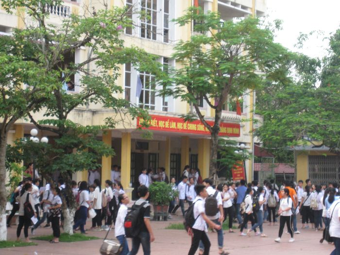 THPT Nguyễn Đức Cảnh - Thái Bình - Hình ảnh 1