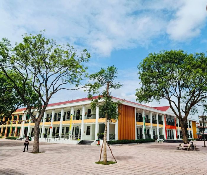 Trường Tiểu học Dĩnh Kế hình ảnh 1