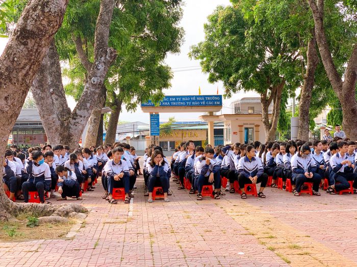 Hình ảnh 2 của Trường THPT Lê Lợi