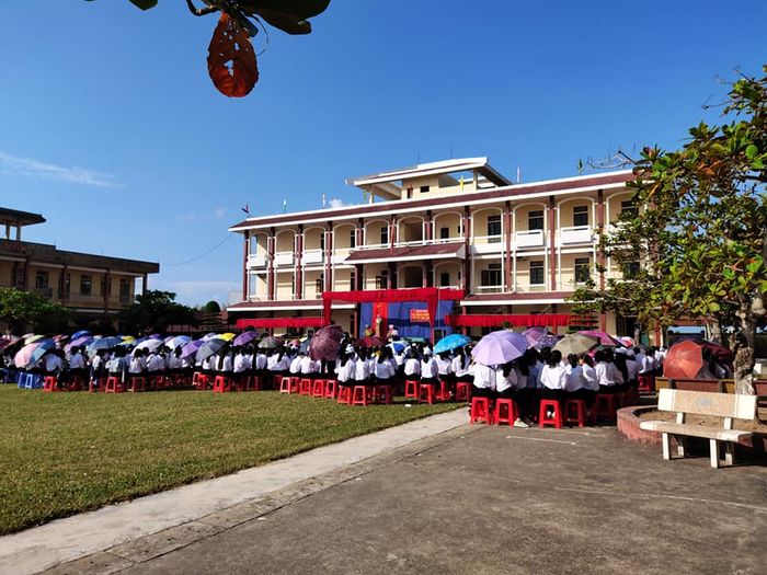 Hình ảnh Trường THPT Giao Thủy C 1
