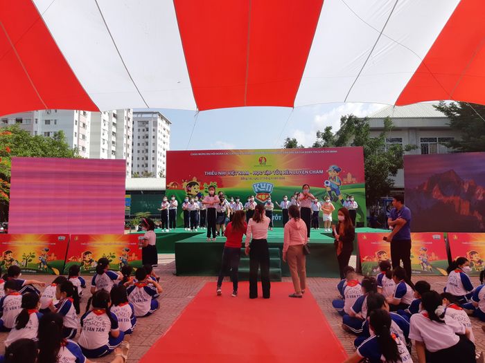 Trường Tiểu học Lê Văn Tám hình ảnh 2