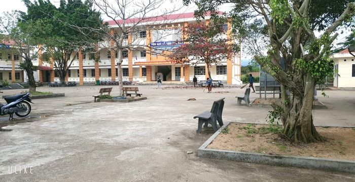 Trường Trung học cơ sở và Trung học phổ thông Chu Văn An tại Phú Yên - Hình 1