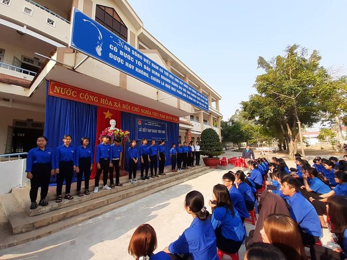 Hình ảnh Trường THPT Trường Chinh 2