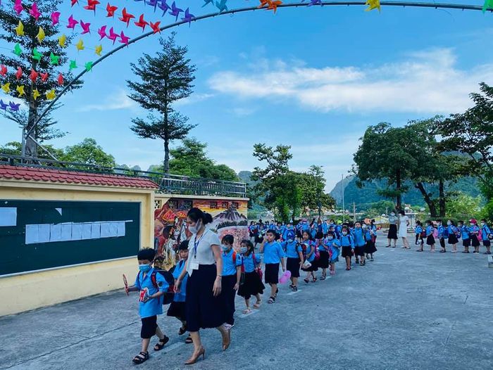 Trường Tiểu học Trần Quốc Toản ảnh 1